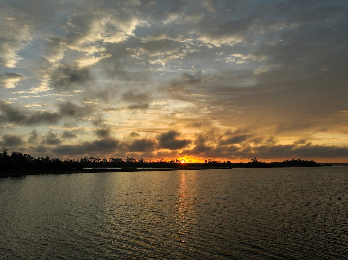 25-DEC-01-000072-CCp-Sunrise