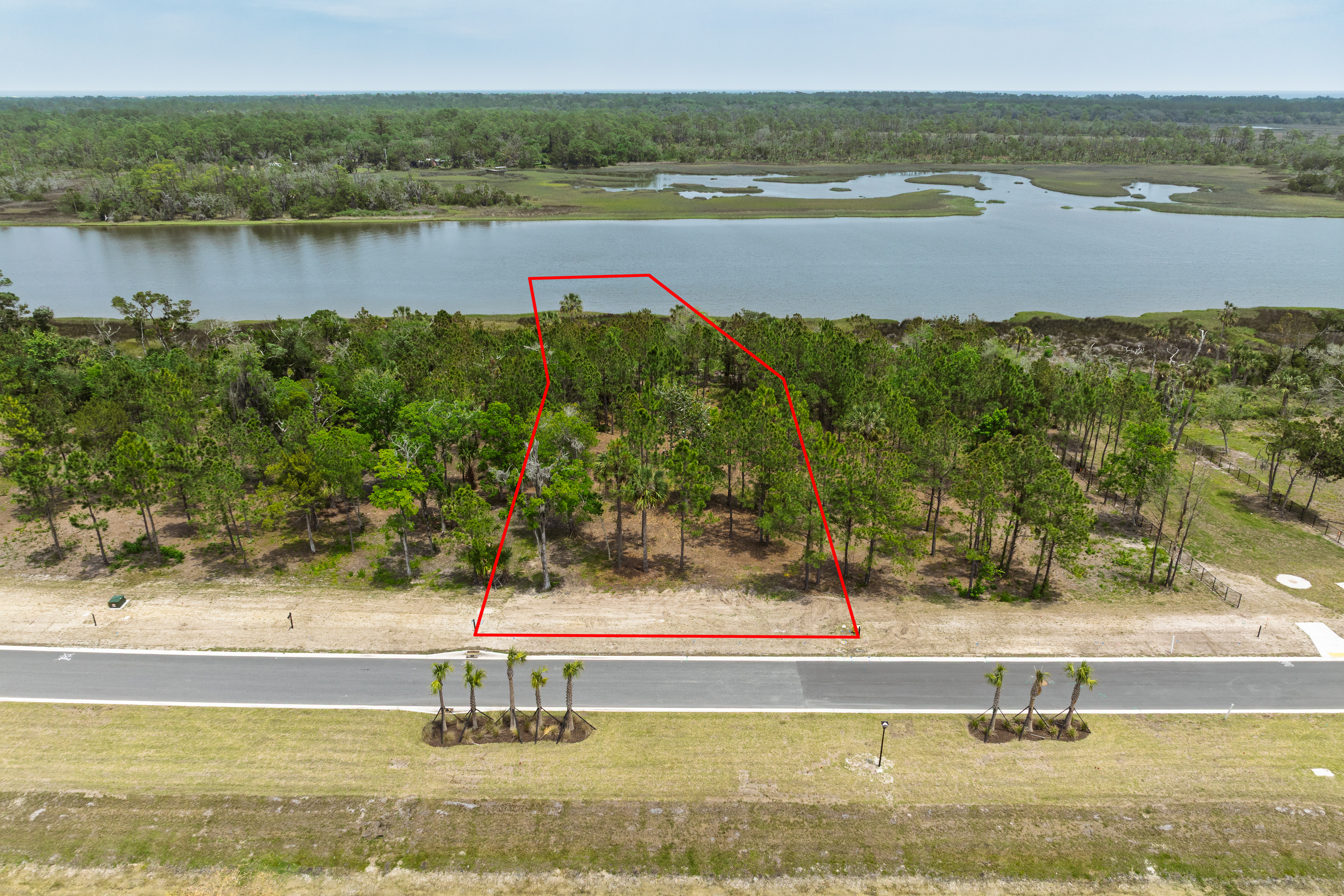 lot 7 image 1